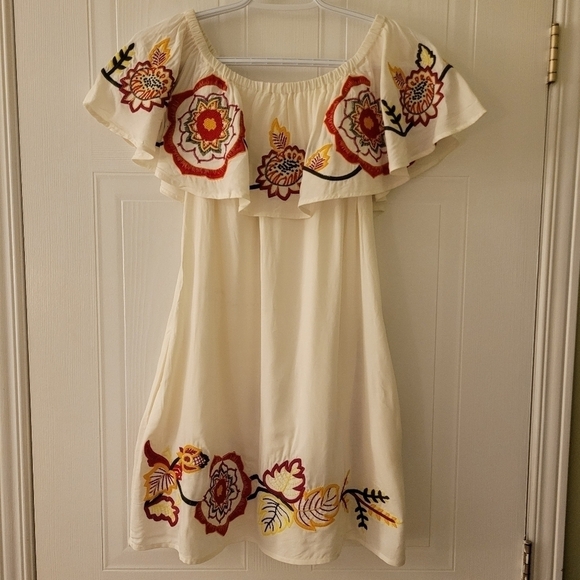 Red Carter NWT ADELAIDE FLORAL EMBROIDERED OFF THE SHOULDER MINI SUNDRESS Size S - Picture 14 of 15